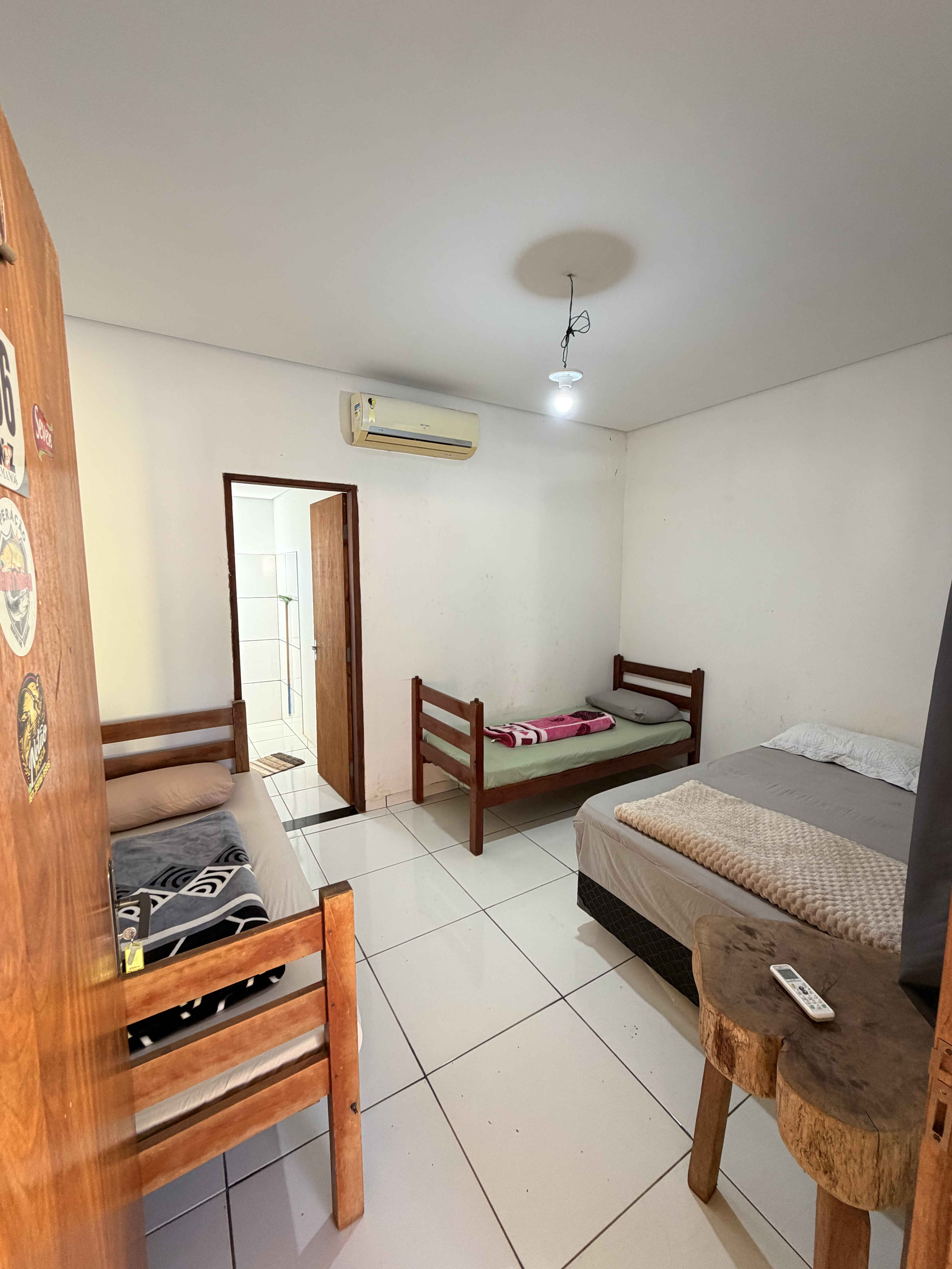 Quarto 12 — Hotel Pousada Los Hermanos